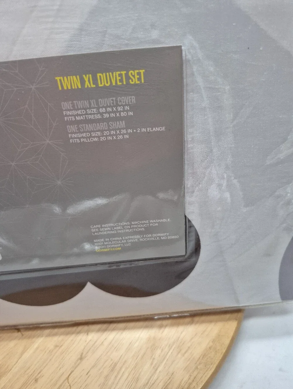 Dormify Twin XL  Duvet Cover & Sham Never Opened